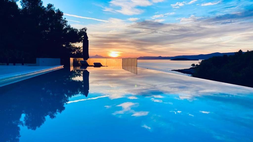 Holiday Hvar Vrbanj Zewnętrze zdjęcie
