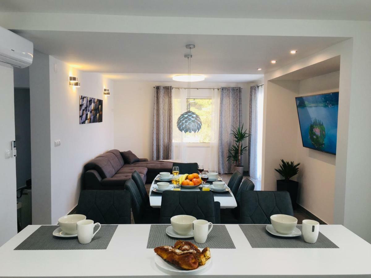 Holiday Hvar Vrbanj Zewnętrze zdjęcie
